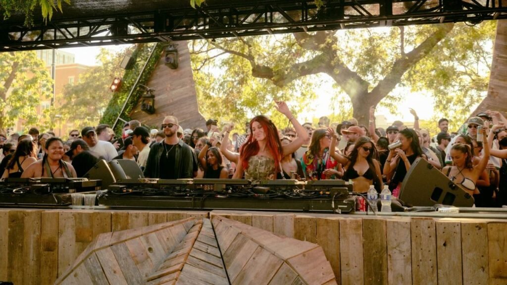 AZZECCA durante un set.