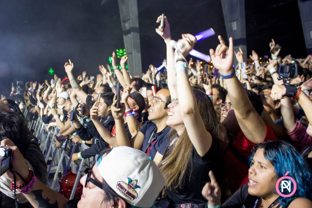 Creepy Nuts primer concierto México